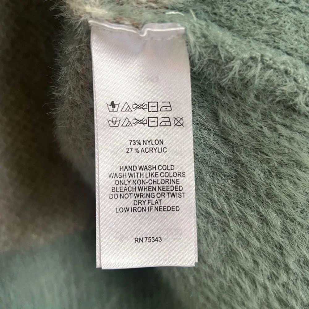 XS William Rast sweater vest argyle super soft green mint white pattern